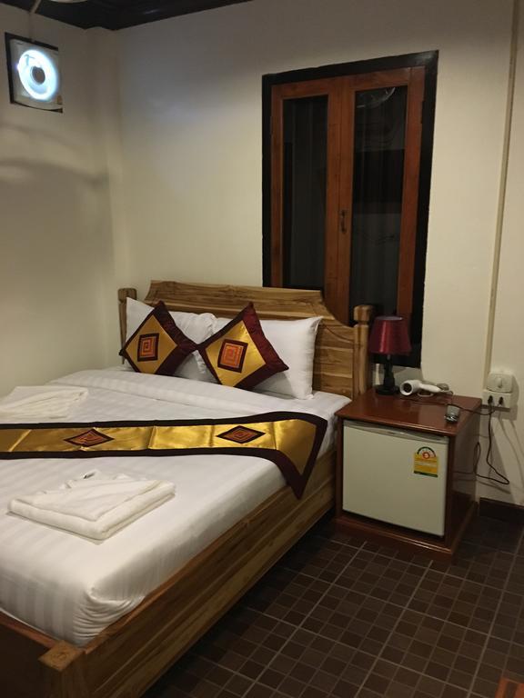 Central Backpacker Hostelルアンパバーン エクステリア 写真